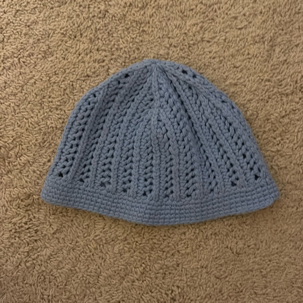 Womens pullover hat
